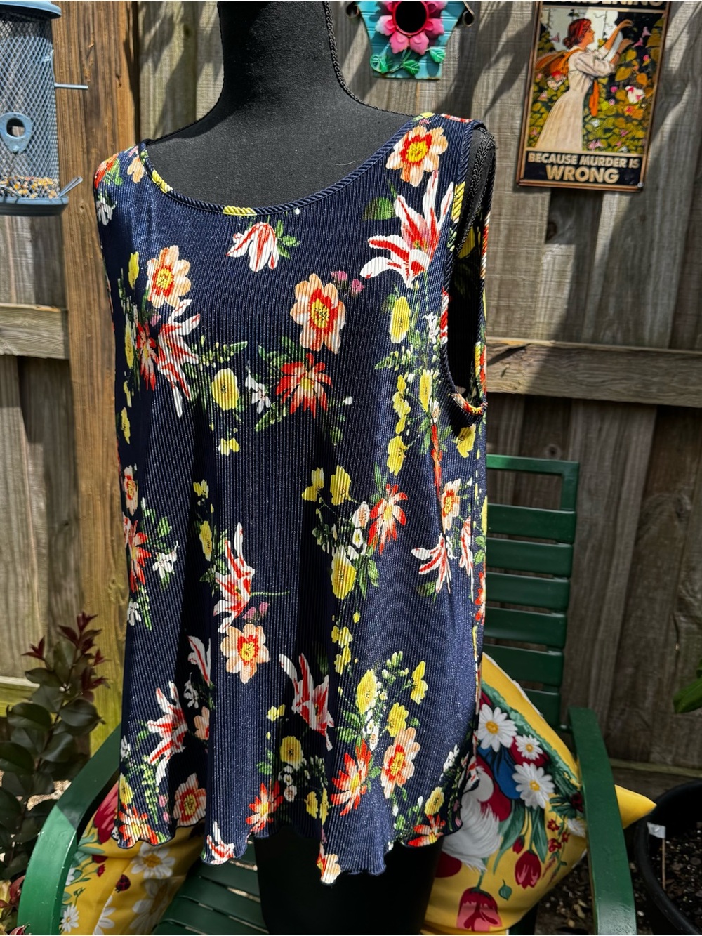 Ann Taylor Navy Floral Sleeveless Tank Top